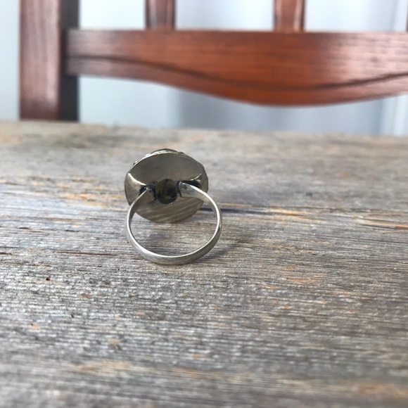 Sterling silver plated labradorite cocktail ring oval scrollwork boho jewelry - Picture 3 of 12